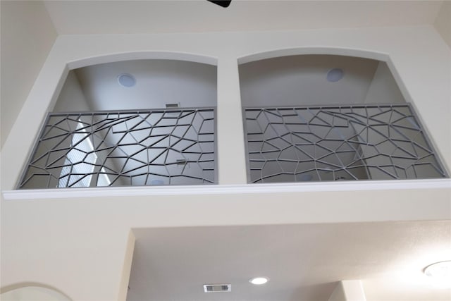 6442 Wilshire Lks, Houston, TX 77040 - detailed view of recessed lighting