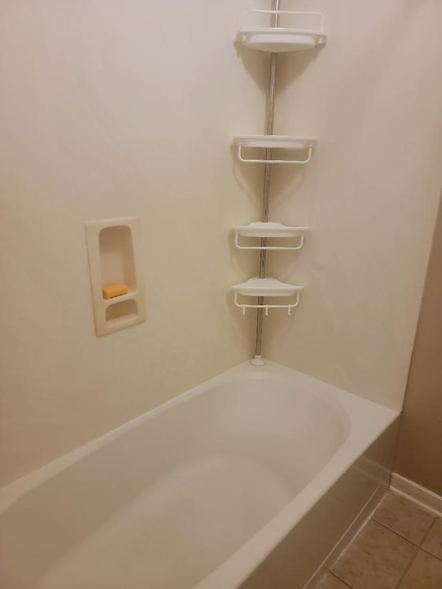 5716 Meadow Breeze Ln, Rosharon, TX 77583 - detailed view of a tub to relax in and baseboards