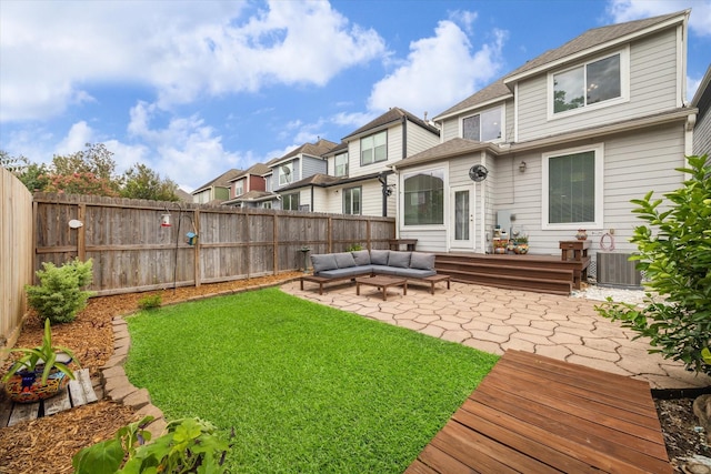 818 Garden Rose Ln, Houston, TX 77018 - fenced backyard featuring a patio, an outdoor hangout area, and a residential view