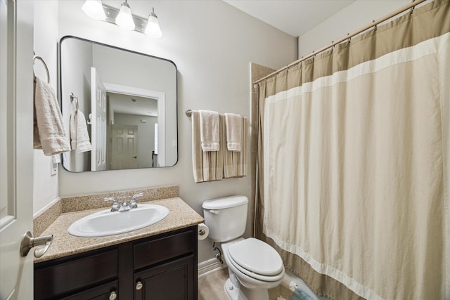 818 Garden Rose Ln, Houston, TX 77018 - full bathroom featuring vanity and curtained shower