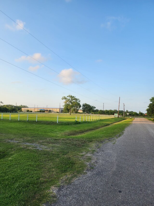 405 Strawberry St, League City, TX 77573 - photo 6