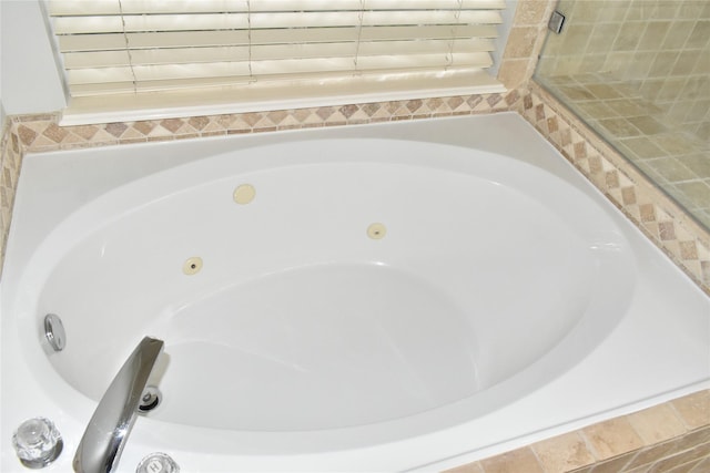 11111 Sprucedale Ct, Houston, TX 77070 - bathroom view of a whirlpool tub