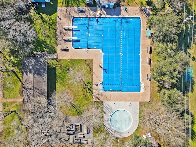 4813 Hummingbird St, Houston, TX 77035 - bird's eye view of a pool area