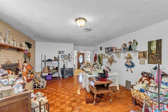 3405 E Circle Dr, Pearland, TX 77581 - living area with a textured ceiling