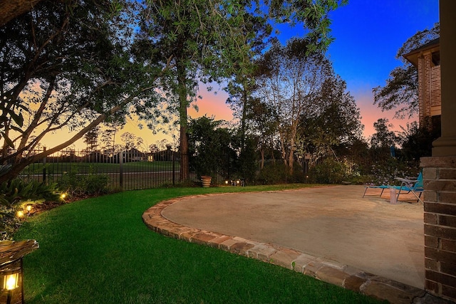 70 N Knights Crossing Dr, The Woodlands, TX 77382 - view of yard featuring a patio area