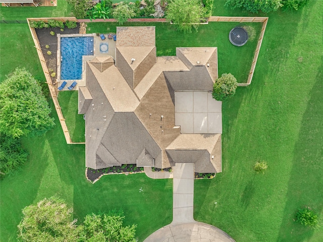11 Hillsborough Dr E, Montgomery, TX 77356 - view of subject property with a pool area