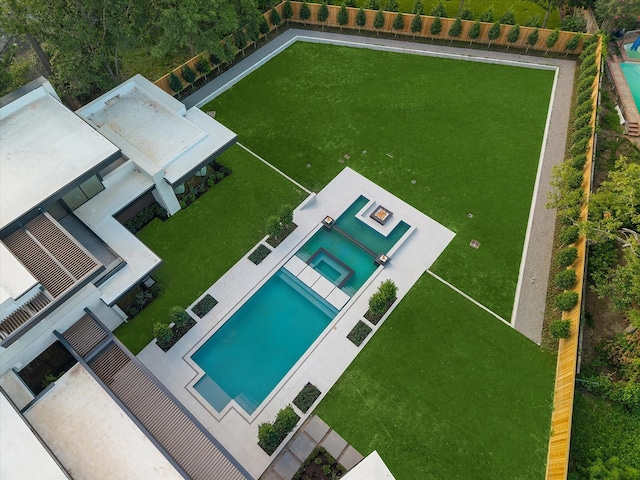 9010 Memorial Dr, Houston, TX 77024 - aerial view of property and surrounding area featuring a pool