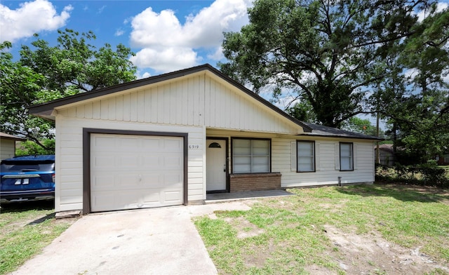 6319 Winfield Rd, Houston, TX 77050 - ranch-style home featuring a front yard and concrete driveway