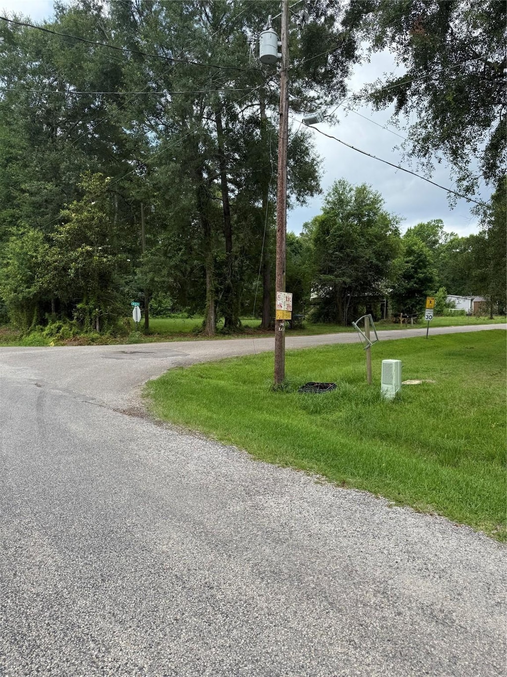245 County Road 3707, Splendora, TX 77372