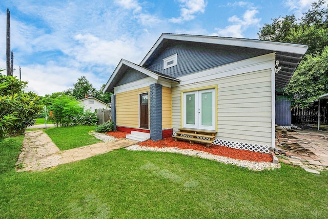 4409 Brady St, Houston, TX 77011 - bungalow featuring entry steps and french doors
