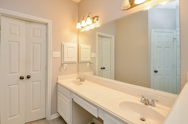 25314 Sandy Trace Ln, Katy, TX 77494 - full bathroom featuring double vanity