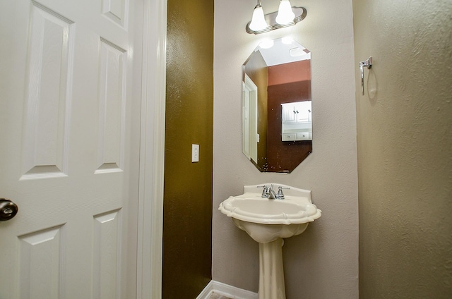 25314 Sandy Trace Ln, Katy, TX 77494 - view of bathroom