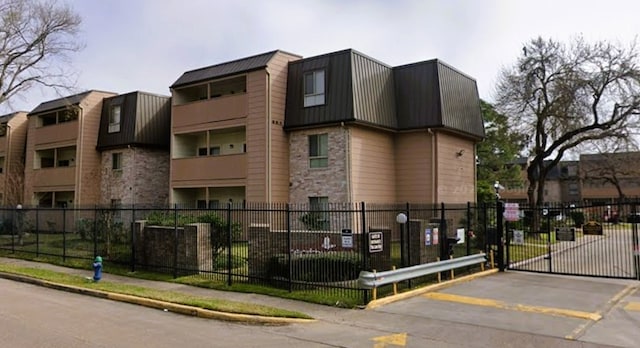 8421 Hearth Dr Unit 21, Houston, TX 77054 - view of building exterior