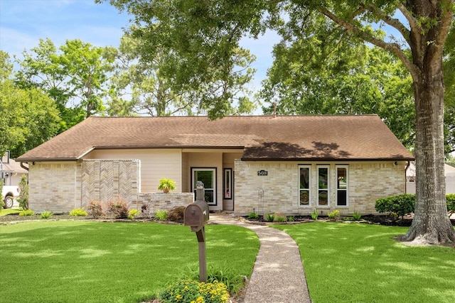 508 Williamsburg Cir, Friendswood, TX 77546 - photo 2