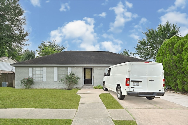 11703 Teaneck Dr, Houston, TX 77089 - photo 2