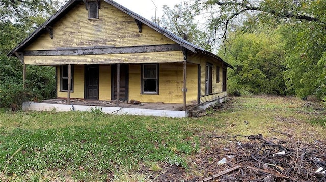 502 W 10th St, Coleman, TX 76834 - view of front facade with covered porch