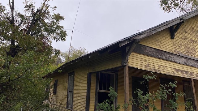 502 W 10th St, Coleman, TX 76834 - view of side of home