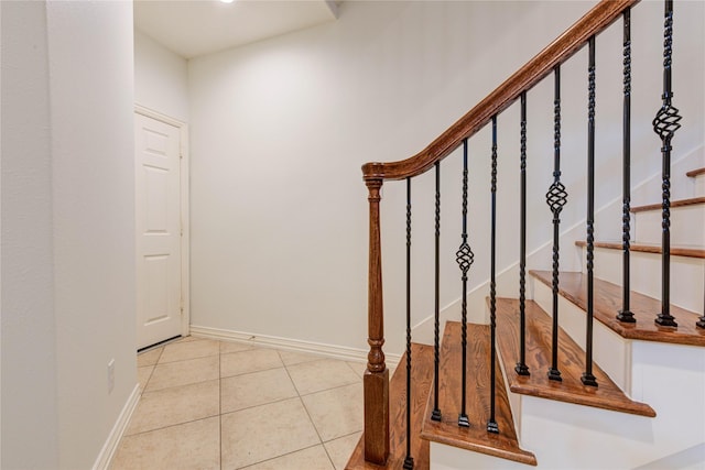 7115 Laguna Villas, Houston, TX 77036 - entrance foyer featuring stairs and tile patterned flooring