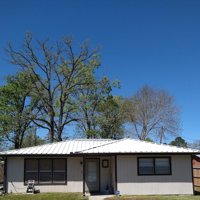 3661 Fm 3277, Livingston, TX 77351 - view of front facade with a metal roof