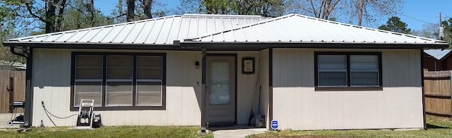 3661 Fm 3277, Livingston, TX 77351 - view of front of home with a metal roof