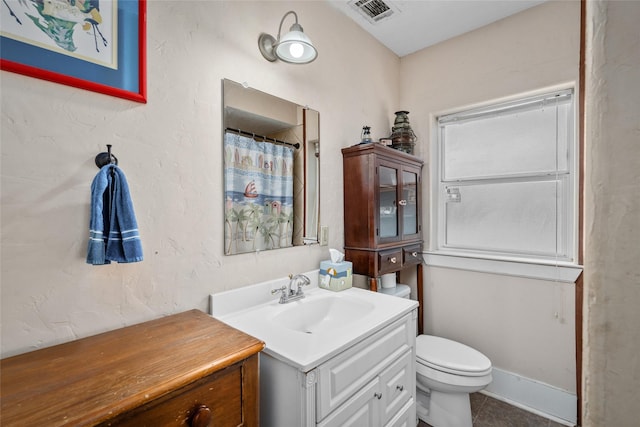 1906 Pasadena St, Houston, TX 77023 - bathroom featuring vanity and a shower with curtain