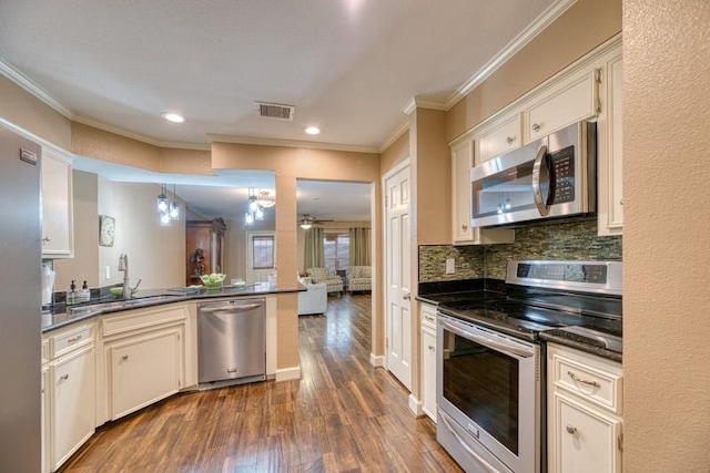 5530 Holly St Unit H, Houston, TX 77081