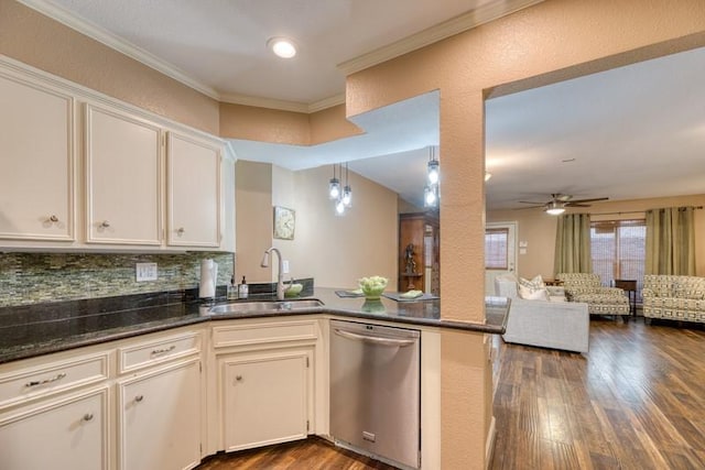 5530 Holly St Unit H, Houston, TX 77081