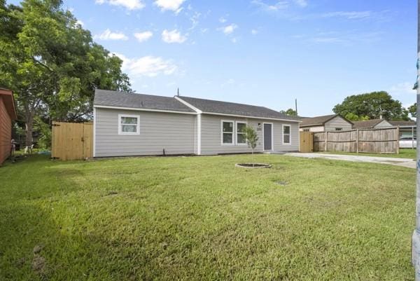 2202 Garvey Dr, Pasadena, TX 77506 - rear view of house with driveway