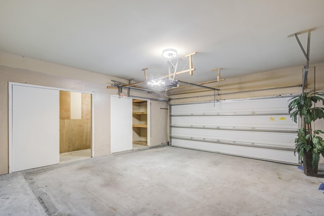 6103 Timbermoss Ct, League City, TX 77573 - garage with a garage door opener