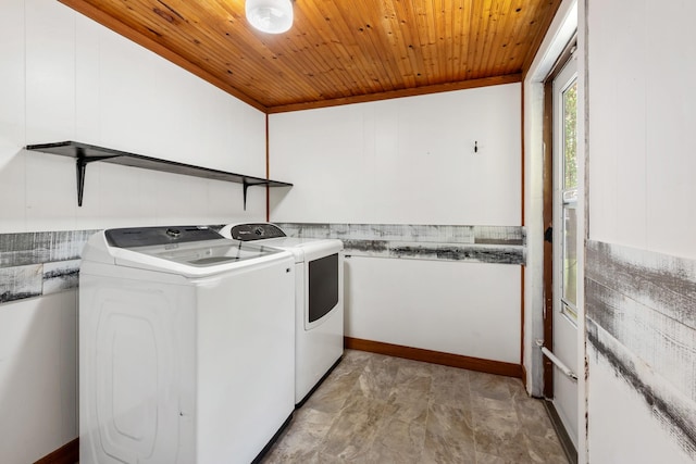701 W Fawn St, Caldwell, TX 77836 - laundry room featuring washing machine and dryer and wood ceiling