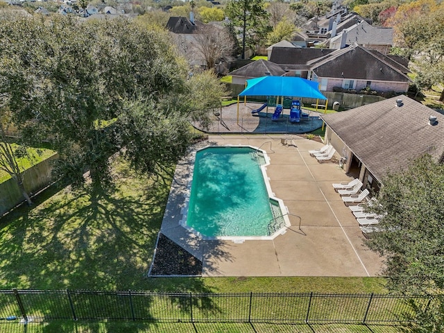 1410 Juniper Ln, Seabrook, TX 77586 - aerial view of a pool area