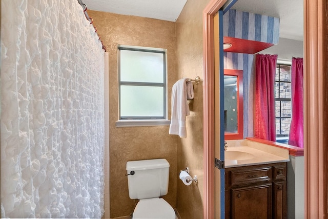 5 Hartwick Ct, Conroe, TX 77304 - bathroom featuring vanity and curtained shower