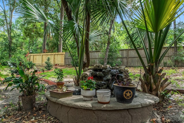 5 Hartwick Ct, Conroe, TX 77304 - view of yard
