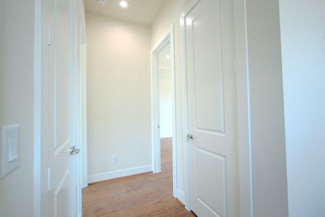 1716 Sedola Ln, Houston, TX 77055 - hall featuring light wood-style floors and recessed lighting