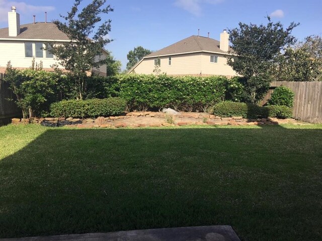 8303 Kerrington Glen Dr, Cypress, TX 77433 - view of yard