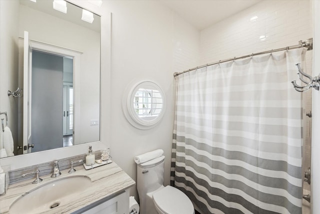 4107 Bluewing Teal Ct, Galveston, TX 77554 - bathroom featuring vanity and curtained shower