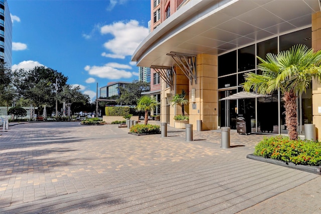 1901 Post Oak Blvd Unit 609, Houston, TX 77056 - surrounding community