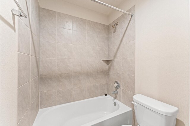 919 Bright Lotus Ln, Rosharon, TX 77583 - bathroom with toilet and tub / shower combination