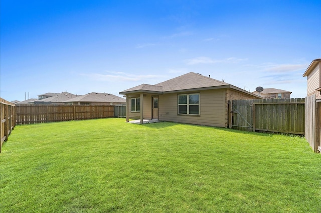 919 Bright Lotus Ln, Rosharon, TX 77583 - back of property featuring a fenced backyard