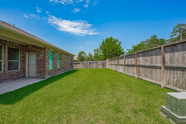 8326 Erasmus Landing Ct, Houston, TX 77044 - view of fenced backyard