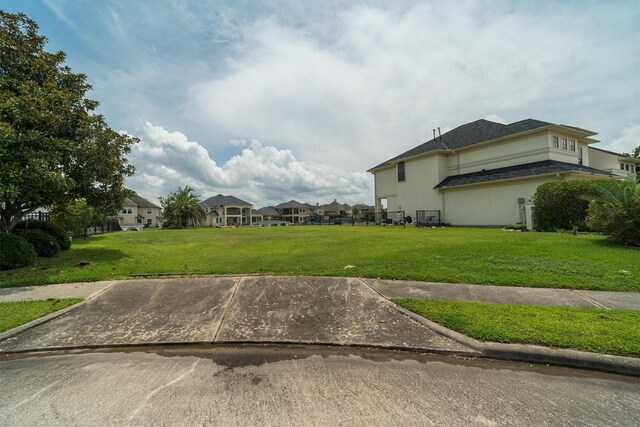 2910 N Island Dr, Seabrook, TX 77586