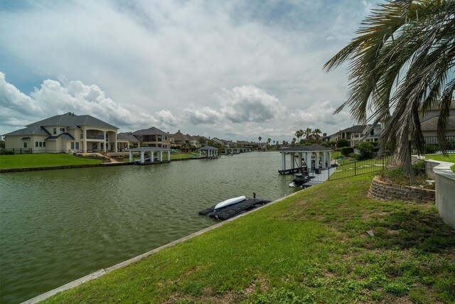 2910 N Island Dr, Seabrook, TX 77586