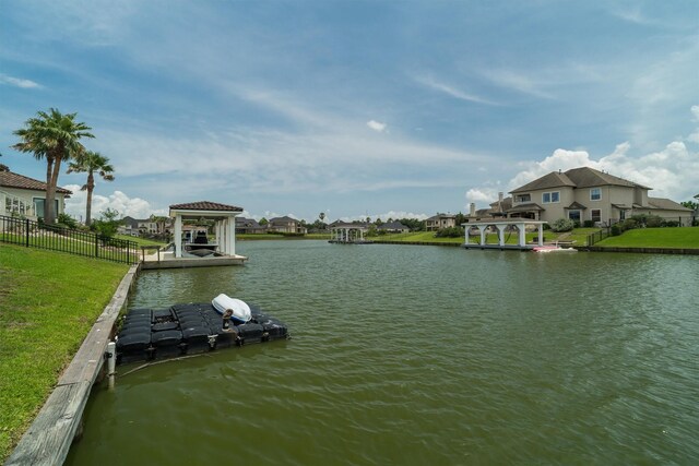 2910 N Island Dr, Seabrook, TX 77586