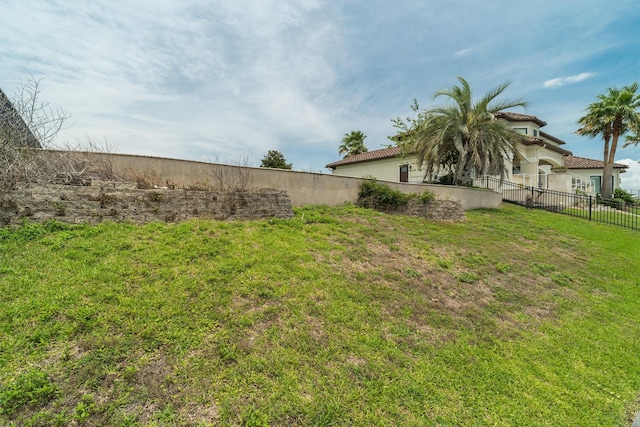 2910 N Island Dr, Seabrook, TX 77586