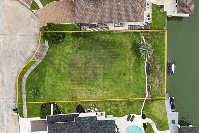 2910 N Island Dr, Seabrook, TX 77586