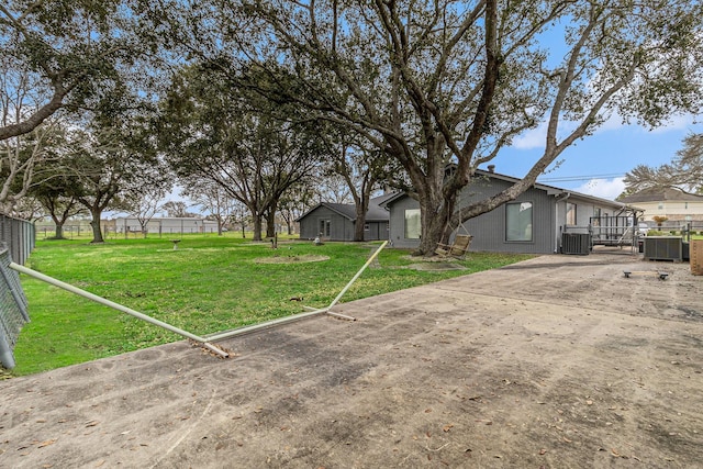1454 Oday, Pearland, TX 77581 - view of yard featuring concrete driveway