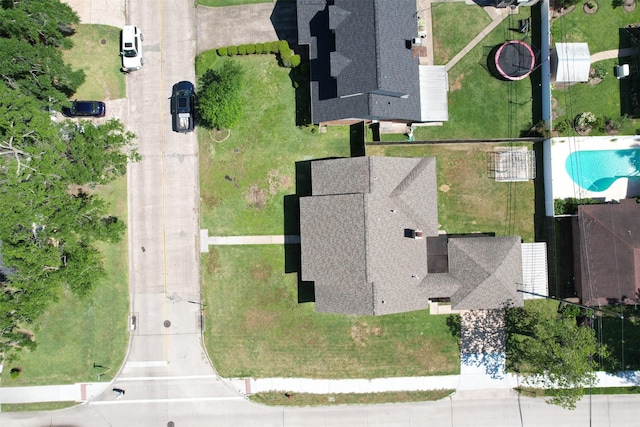 415 Sevenhampton Ln, Houston, TX 77015 - bird's eye view of a pool area