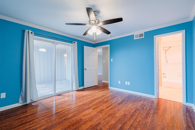 2621 Marilee Ln Unit 3, Houston, TX 77057 - unfurnished bedroom with wood finished floors, ornamental molding, a ceiling fan, a closet, and ensuite bath