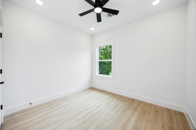 4601 Newberry St A/B, Unit A/B Houston, TX 77051 - spare room featuring light wood-style flooring, a ceiling fan, and recessed lighting