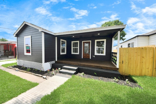 1218 Des Jardines St, Houston, TX 77023 - view of front of property with covered porch